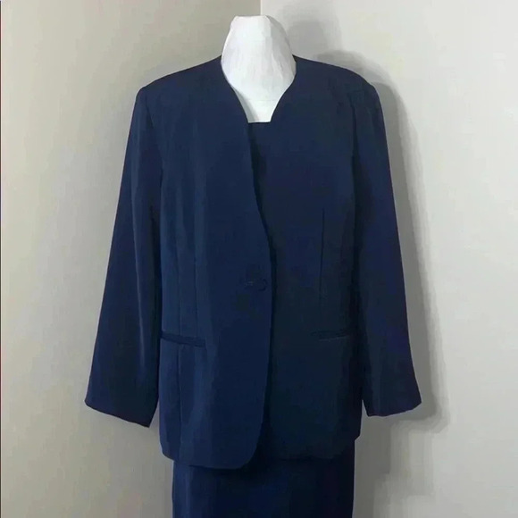Tally Taylor 3 Piece Skirt Suit​​​ - Picture 2 of 14